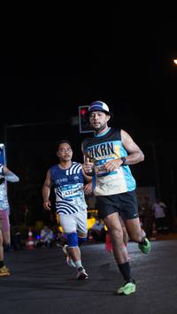 BIB: 43246, 405
                            <button type="button" onclick="openModal(23063191)" class="btn btn-primary btn-sm float-right btn-popup" data-toggle="modal" data-target=".modal-high-quality">
                        <i class="fas fa-shopping-cart"></i> Add to Cart
                    </button>
                                            <button type="button" onclick="isThisMe(23063191, true)" class="btn btn-success btn-sm float-right btn-popup btn-isme hidden" data-toggle="tooltip" data-placement="bottom" title="นี่คือรูปของคุณใช่ไหม คลิกที่นี่เพื่อเอาเข้าอัลบั้ม">
                        <i class="fas fa-plus"></i> Add to album
                    </button>
                    <button type="button" onclick="isThisMe(23063191, false)" class="btn btn-warning btn-sm float-right btn-popup btn-isnotme hidden">
                        <i class="fas fa-ban"></i> Remove from album
                    </button>